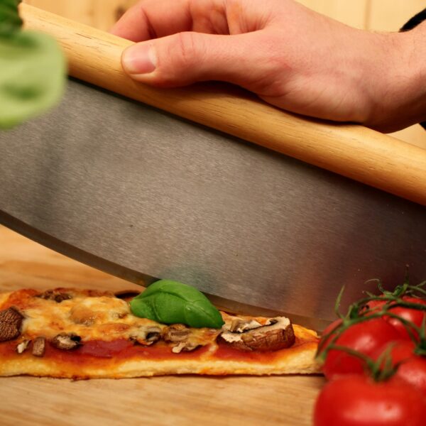 Pizzaschneider - Wiegemesser Edelstahl mit Holzgriff
