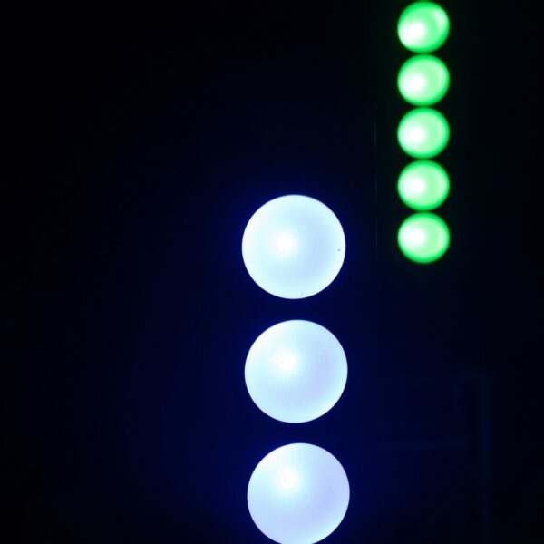 LED Lichtsäule Lichtorgel - high Power 6x 30W COB - DMX - inkl. Fer...